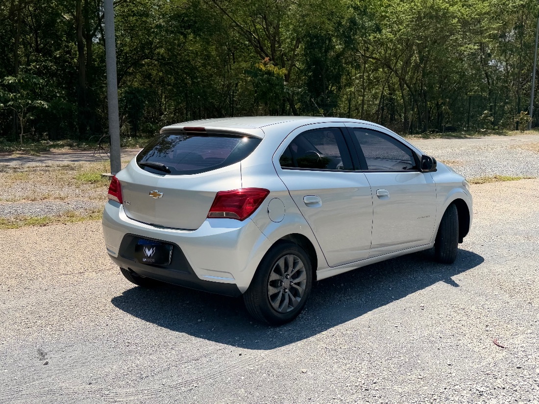 CHEVROLET/GM Onix Hatch Advantage 1.4 Automático Flex 2019/2019 — foto 5 de 15