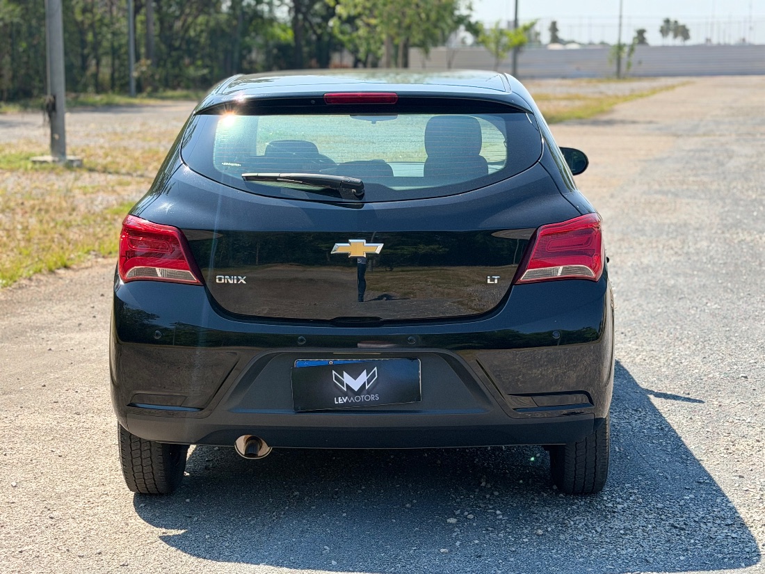 CHEVROLET/GM Onix Hatch LT 1.0 Mecânico Flex 2019/2019 — foto 6 de 15