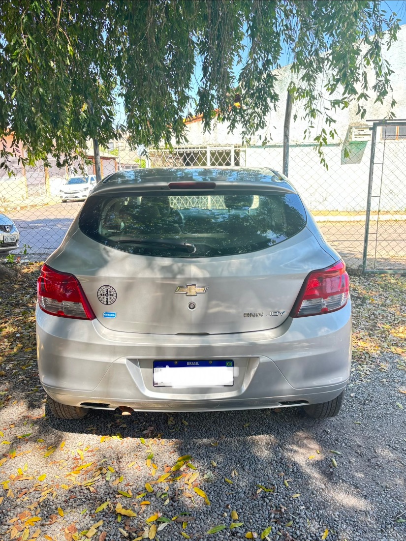CHEVROLET/GM Onix Joy Hatch 1.0 Mecânico Flex 2017/2017 — foto 2 de 7
