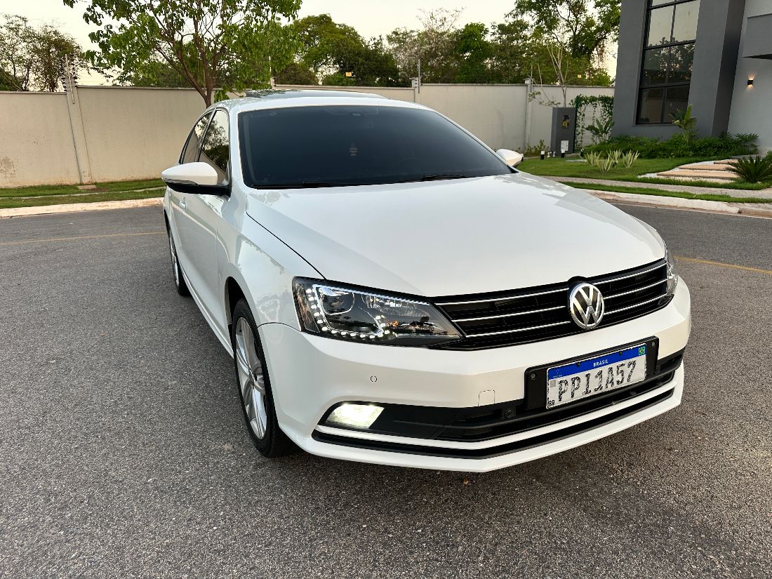 Volkswagen Jetta Highline 2.0 TSI Automático Tiptronic 2015/2015 — foto 2 de 14