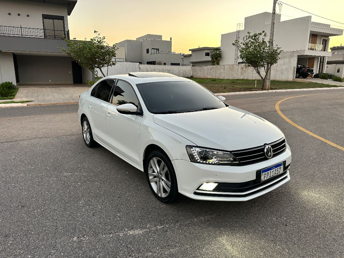 Volkswagen Jetta Highline 2.0 TSI Automático Tiptronic 2015/2015 — foto 3 de 14