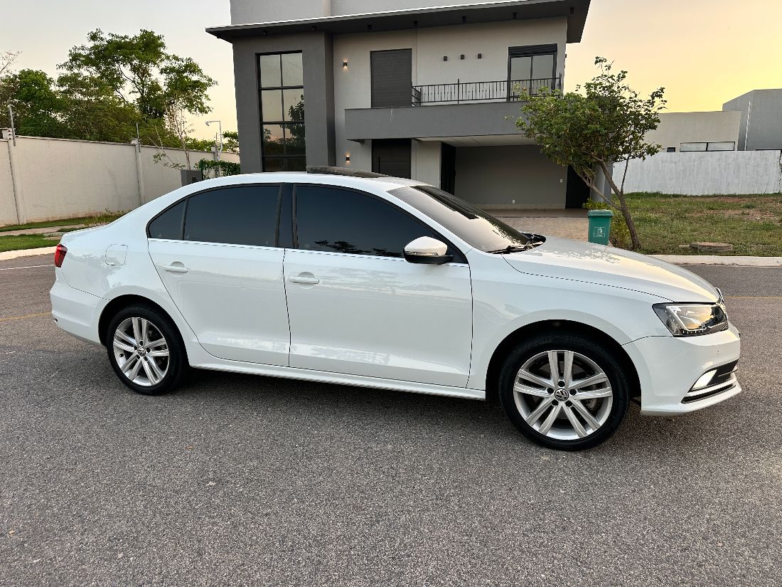 Volkswagen Jetta Highline 2.0 TSI Automático Tiptronic 2015/2015 — foto 4 de 14