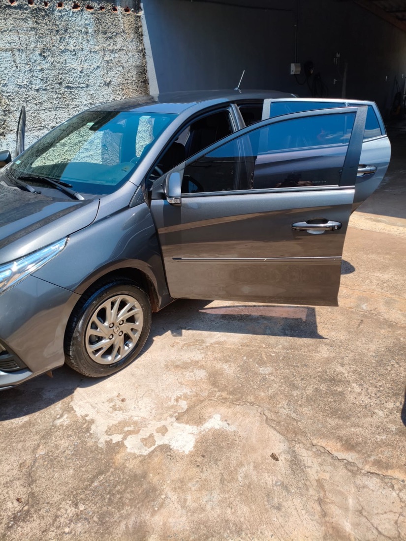 Toyota Yaris Hatch XS 1.5 Automático Flex 2024/2025 — foto 10 de 15