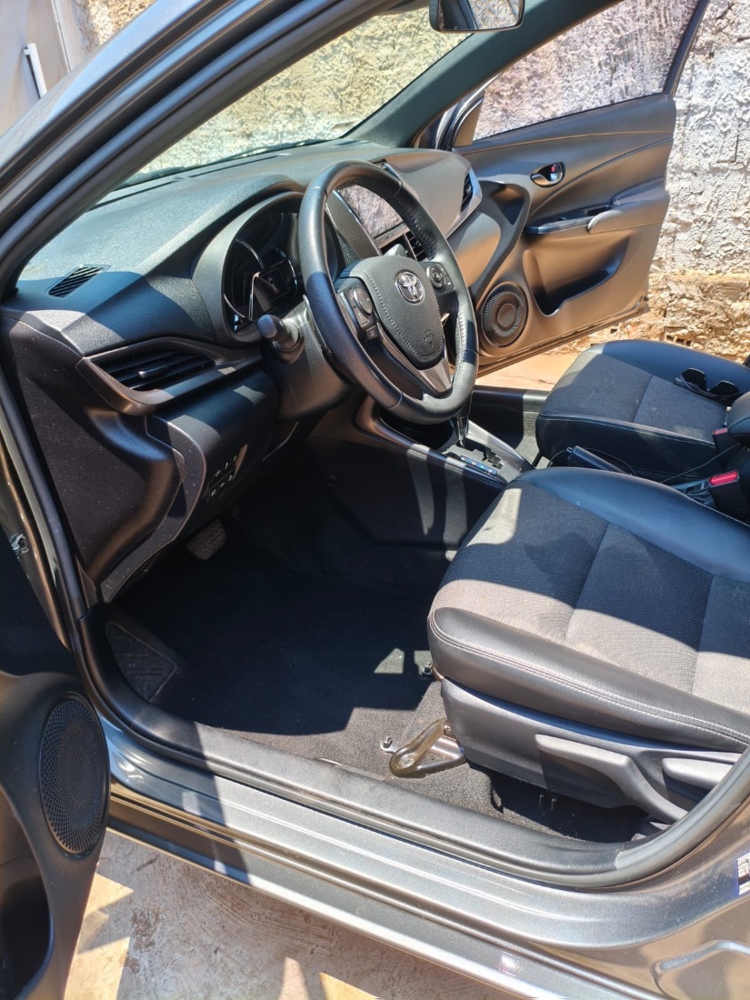 Toyota Yaris Hatch XS 1.5 Automático Flex 2024/2025 — foto 5 de 15