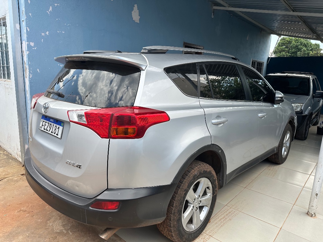 Toyota RAV4 2.0 4x2 Automático 2013/2013 — foto 4 de 10