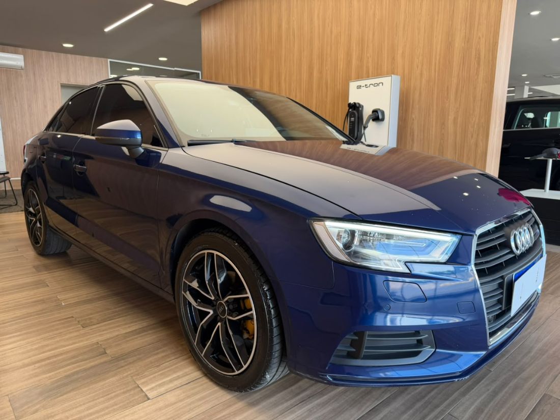 Audi Audi A3 Sedan Ambiente 1.4 TFSI Tiptronic 4P Flex 2018/2018 — foto 4 de 15