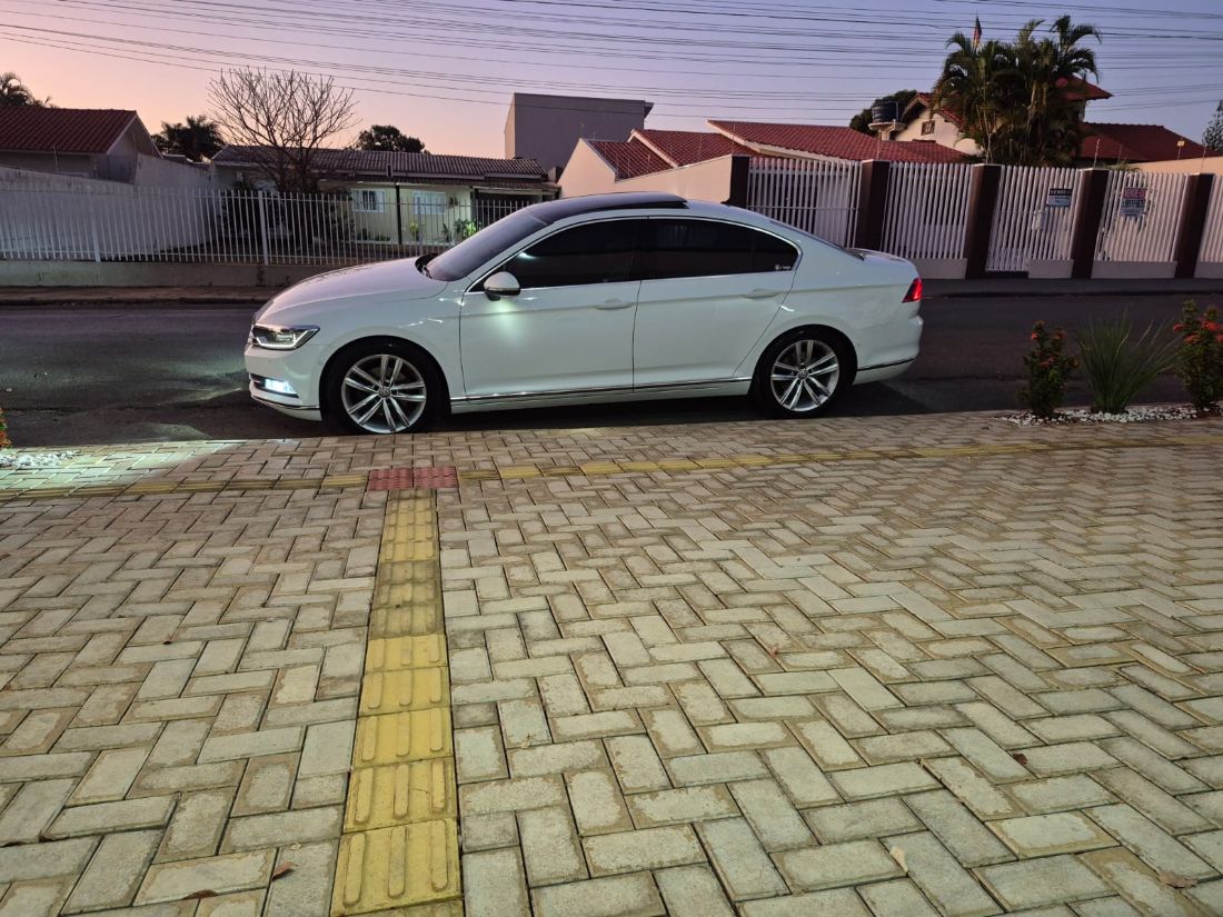Volkswagen Passat Highline 2.0 TS 220cv TipTronic 2018/2018 — foto 12 de 14