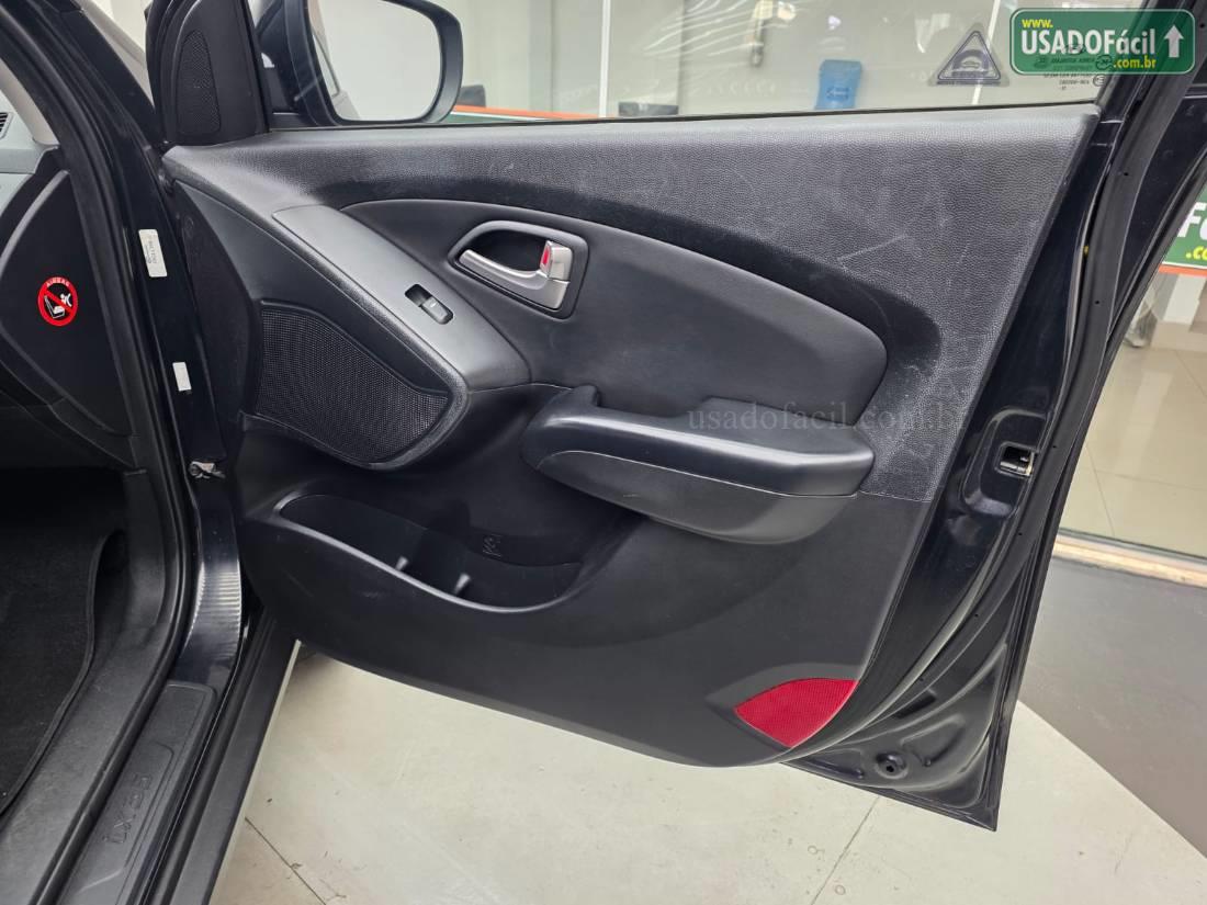 HYUNDAI IX35 GLS 2.0 2WD Automático Flex 2014/2015 — foto 24 de 30