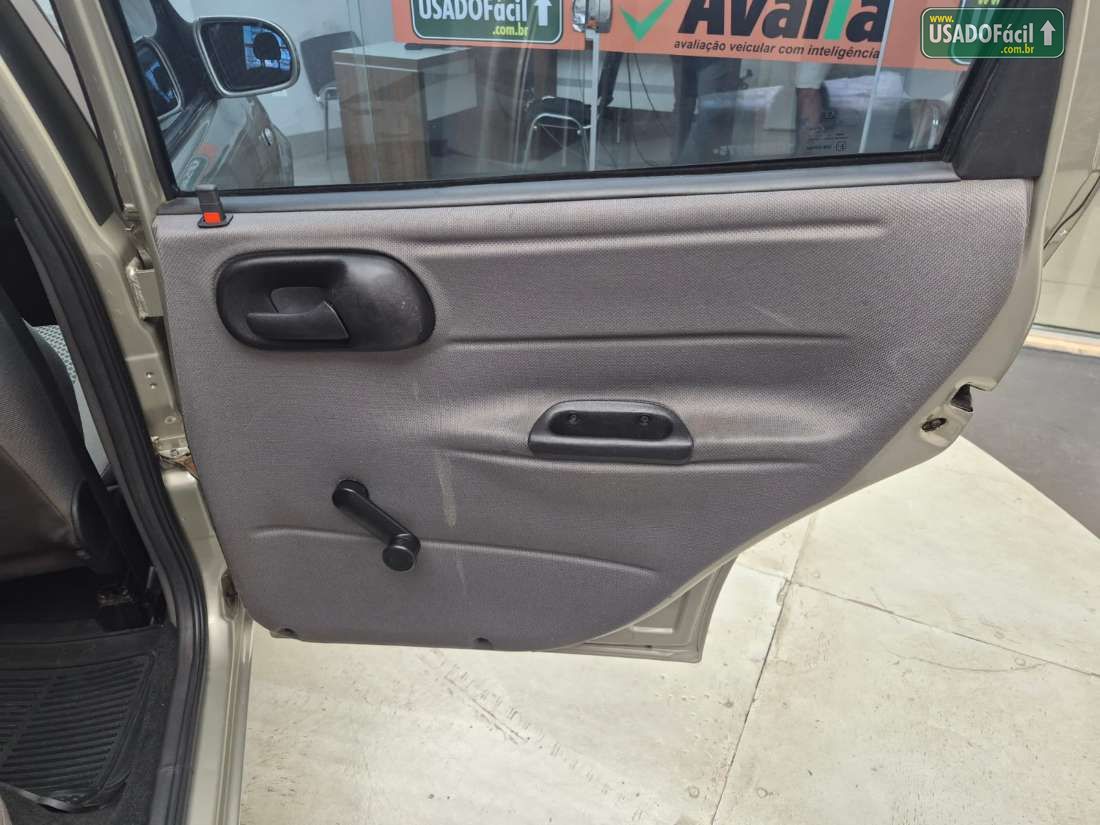 CHEVROLET/GM Corsa Sedan Classic Life 1.0 Flex 2010/2011 — foto 20 de 23