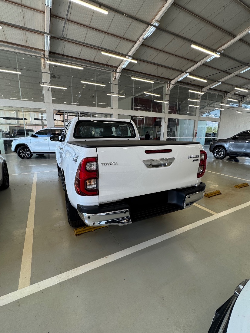 Toyota Hilux SRV CD 2.8 4x4 TDI Automático Diesel 2026/2026 — foto 5 de 11