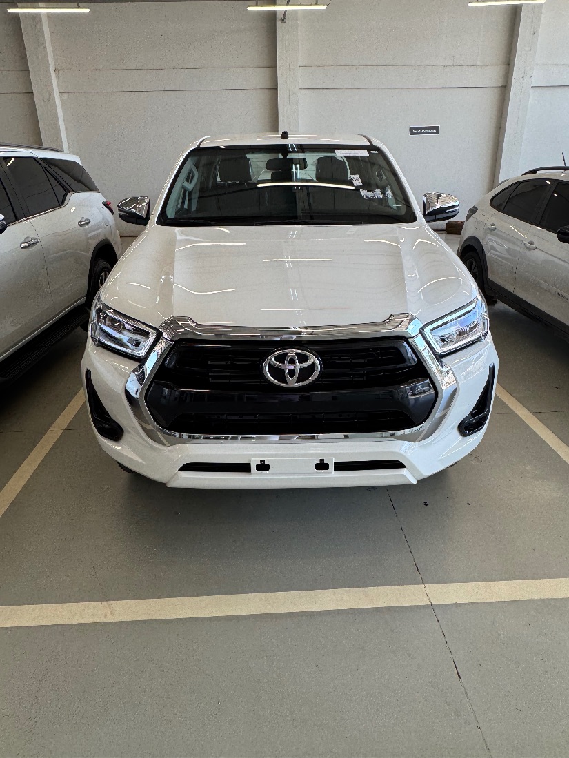 Toyota Hilux SRV CD 2.8 4x4 TDI Automático Diesel 2026/2026 — foto 7 de 11