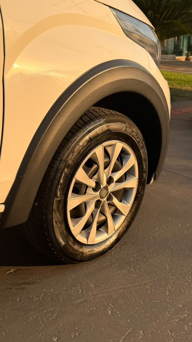 Fiat Mobi Like Flex 2021/2022 — foto 7 de 15