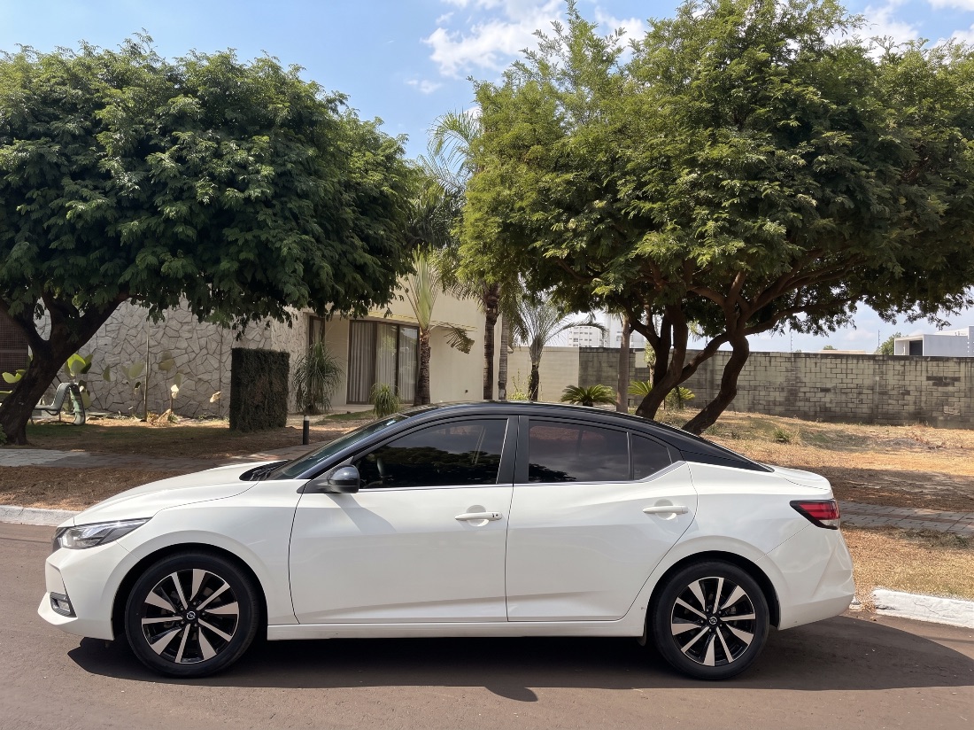 Nissan Sentra Advance 2.0 Automático 2023/2023 — foto 5 de 9