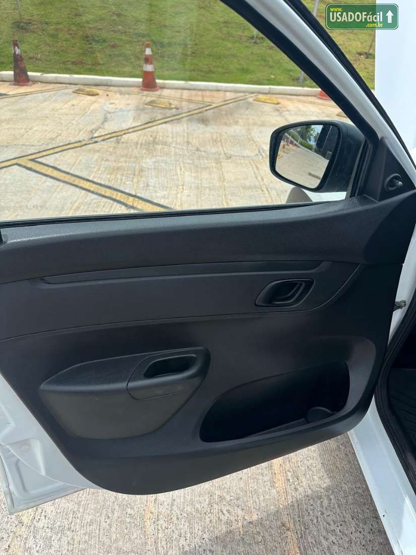 RENAULT Kwid Zen 1.0 Mecânico Flex 2022/2023 — foto 12 de 13