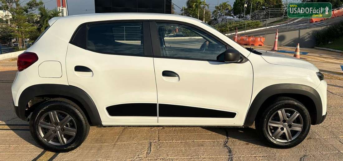 RENAULT Kwid Zen 1.0 Mecânico Flex 2022/2023 — foto 4 de 13
