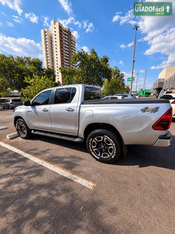 TOYOTA Hilux SRX CD 2.8 4x4 TDI Automático Diesel 2021/2021 — foto 3 de 7
