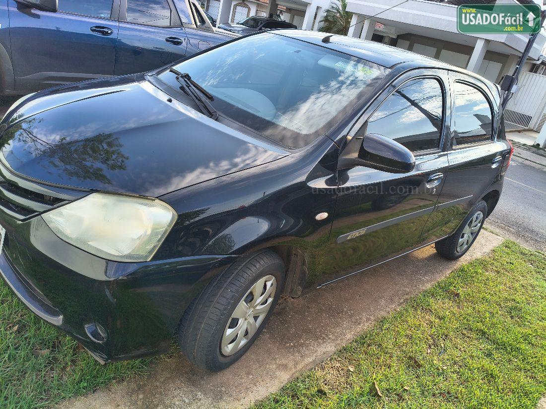 TOYOTA Etios Hatch X 1.3 Mecânico Flex 2016/2016 — foto 2 de 11
