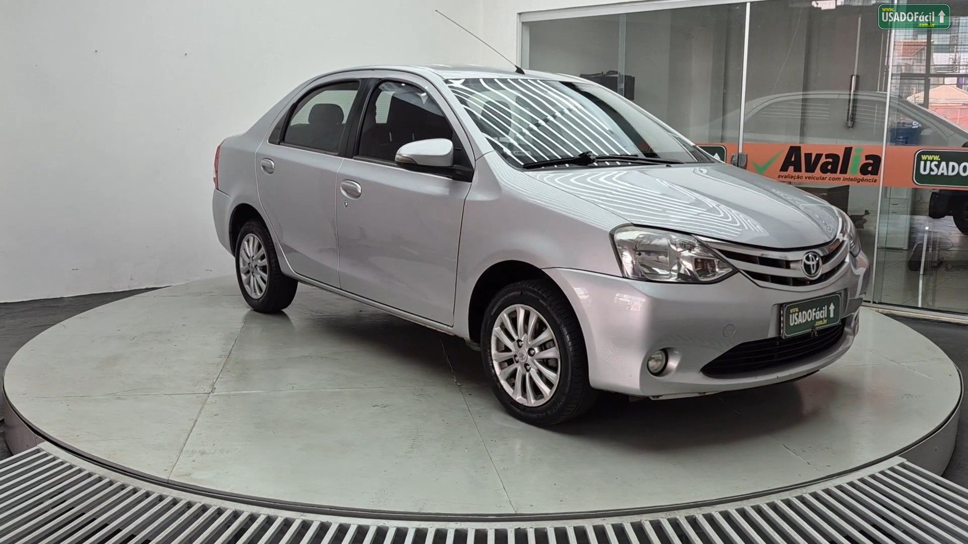 TOYOTA Etios Sedan XLS 1.5 Mecânico Flex 2015/2016 — foto 3 de 24