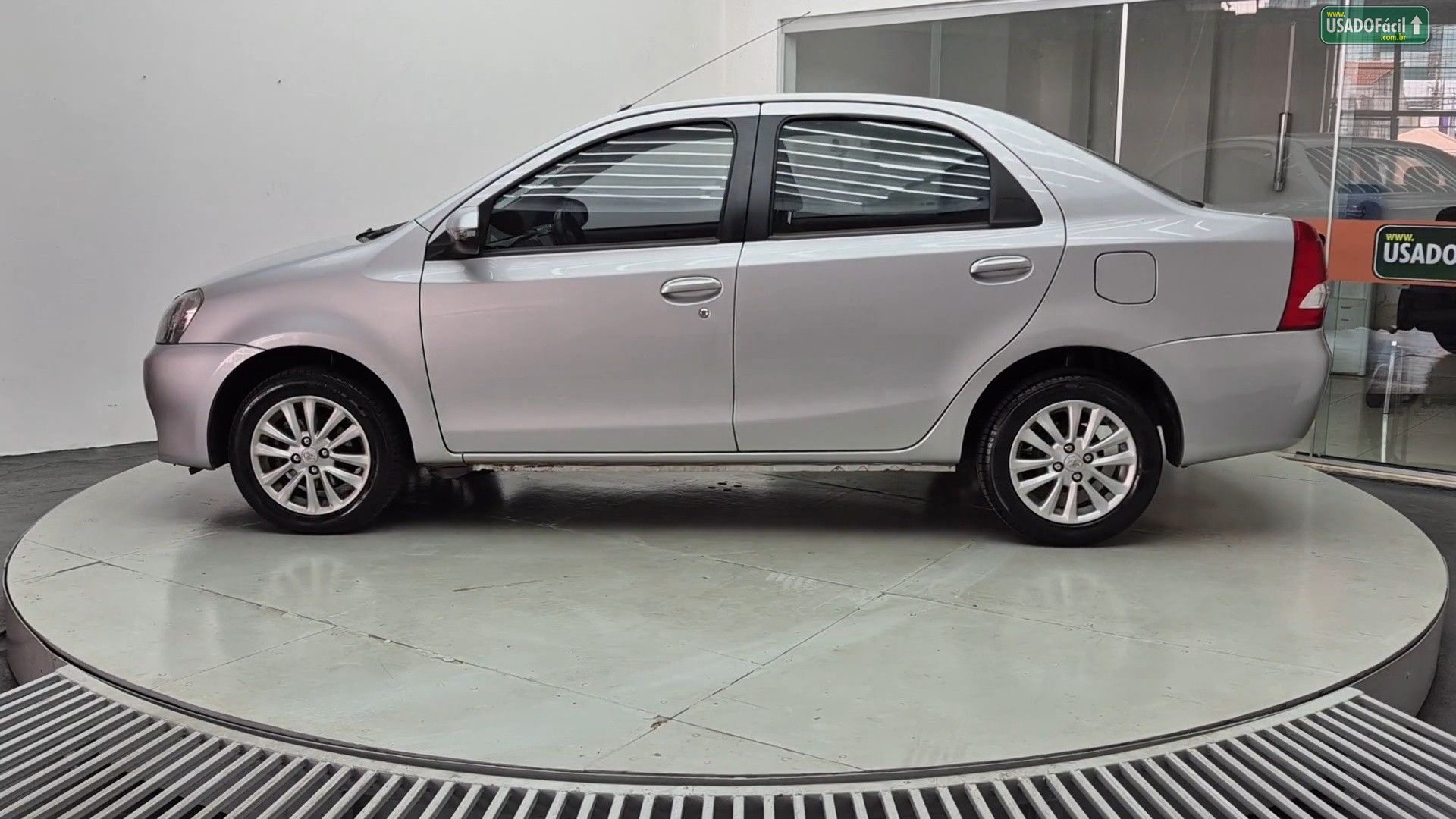 TOYOTA Etios Sedan XLS 1.5 Mecânico Flex 2015/2016 — foto 7 de 24