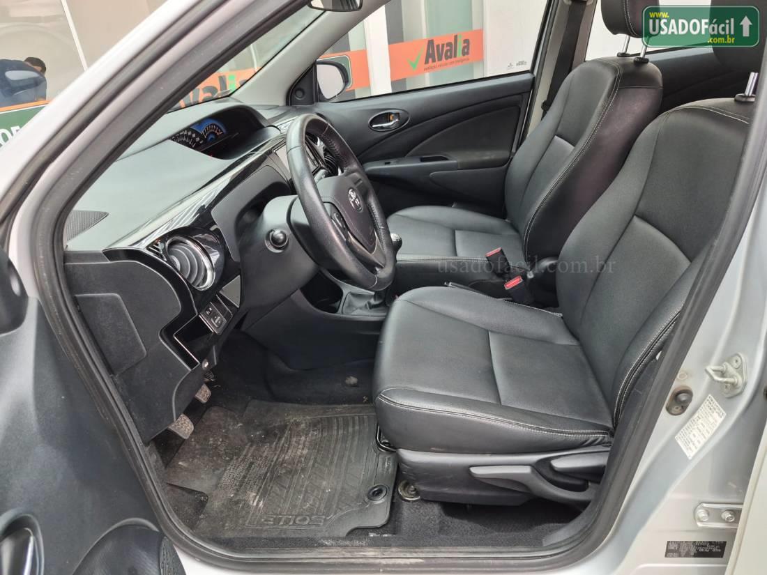 TOYOTA Etios Sedan XLS 1.5 Mecânico Flex 2015/2016 — foto 8 de 24