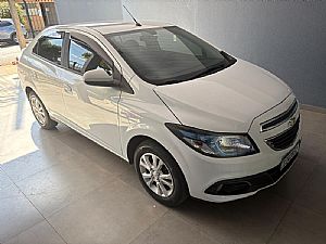 Prisma Sedan Ltz 1.4 Flexpower 2015/2015 em Lucas do Rio Verde - MT