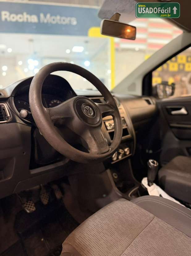Volkswagen Fox 1.0 Mi 4P Total Flex 2012/2013 — foto 13 de 18