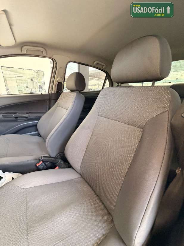 Volkswagen Voyage 1.6 Total Flex 2012/2013 — foto 16 de 19