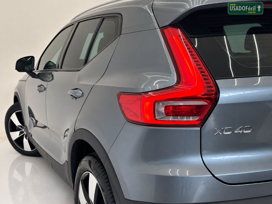 VOLVO Volvo XC 40 T-5 Momentum 2.0 252cv AWD 2018/2019 — foto 6 de 13