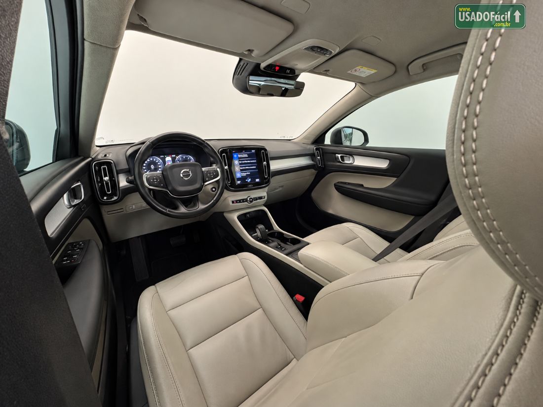 VOLVO Volvo XC 40 T-5 Momentum 2.0 252cv AWD 2018/2019 — foto 10 de 13