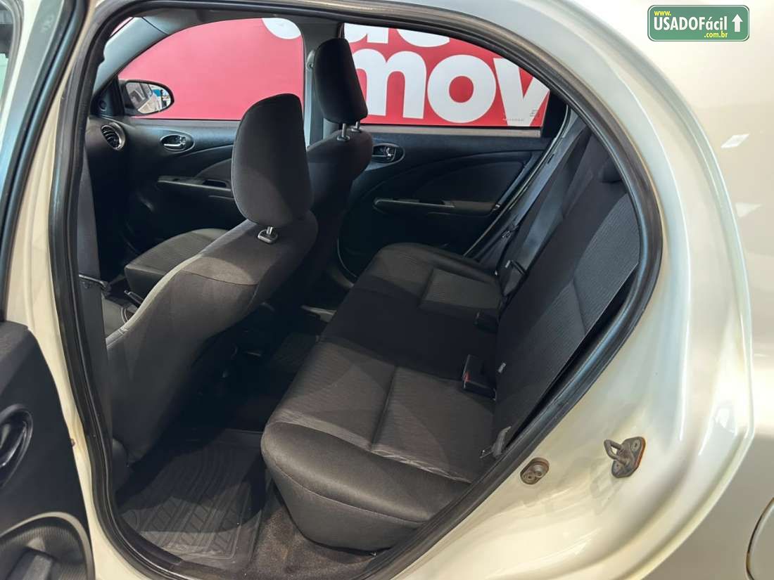 TOYOTA Etios Hatch X Plus 1.5 Mecânico Flex 2019/2020 — foto 10 de 15
