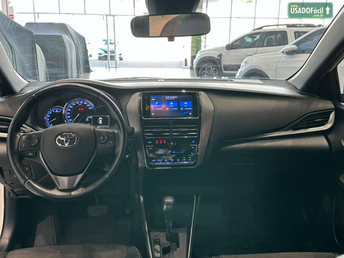 Toyota Yaris Hatch XS 1.5 Automático Flex 2022/2023 — foto 8 de 15