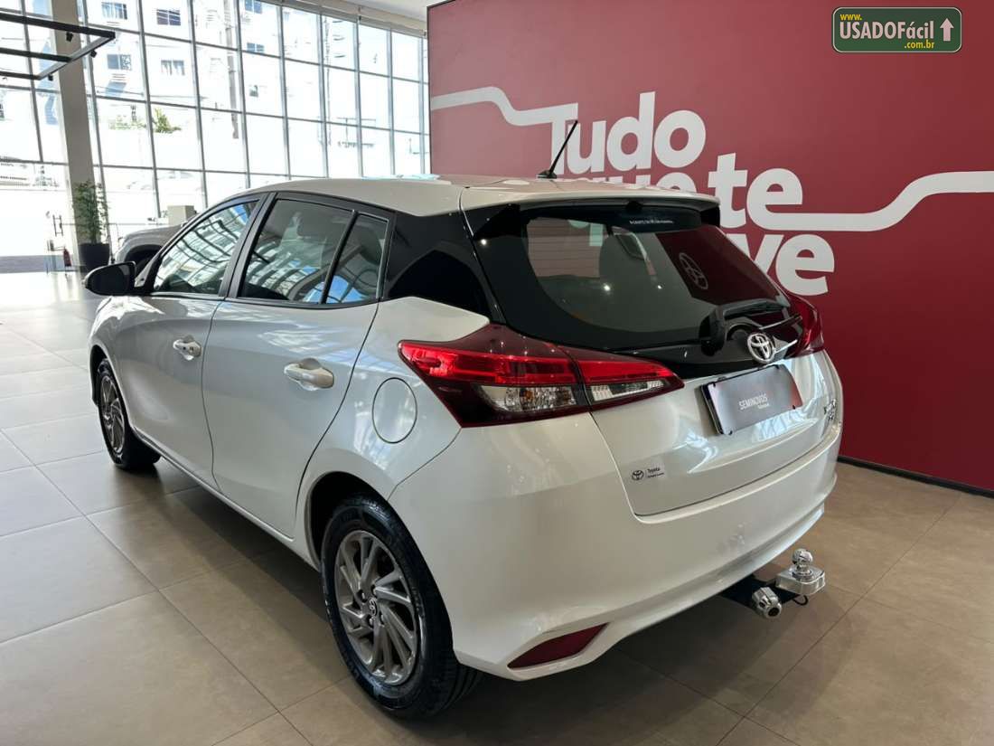 Toyota Yaris Hatch XS 1.5 Automático Flex 2022/2023 — foto 4 de 15