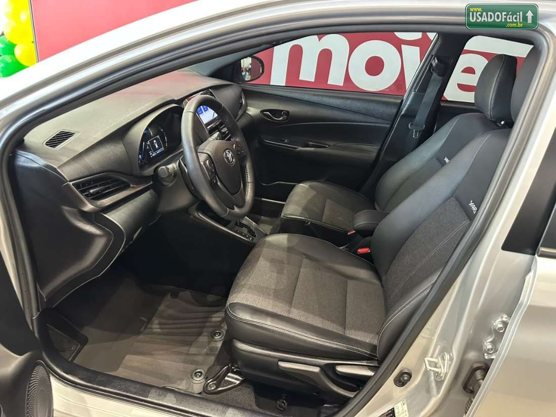 TOYOTA Yaris Hatch XS 1.5 Automático Flex 2023/2024 — foto 9 de 15
