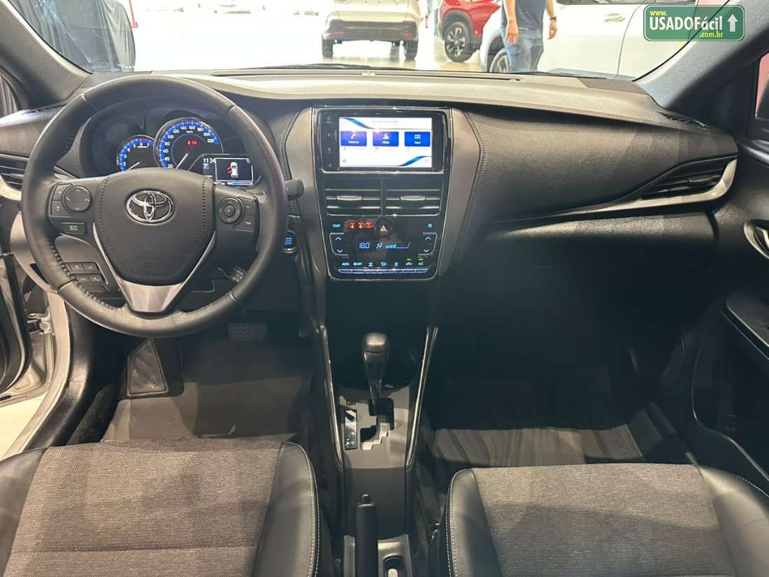 TOYOTA Yaris Hatch XS 1.5 Automático Flex 2023/2024 — foto 8 de 15
