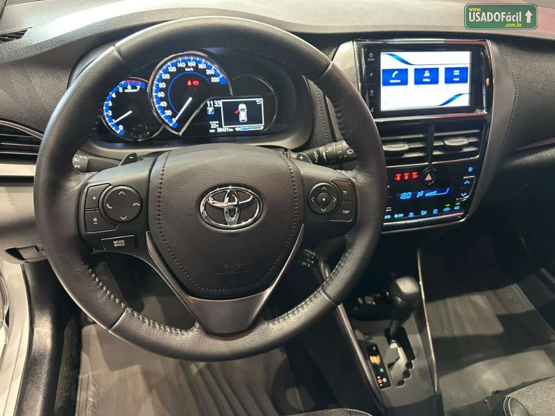 TOYOTA Yaris Hatch XS 1.5 Automático Flex 2023/2024 — foto 11 de 15