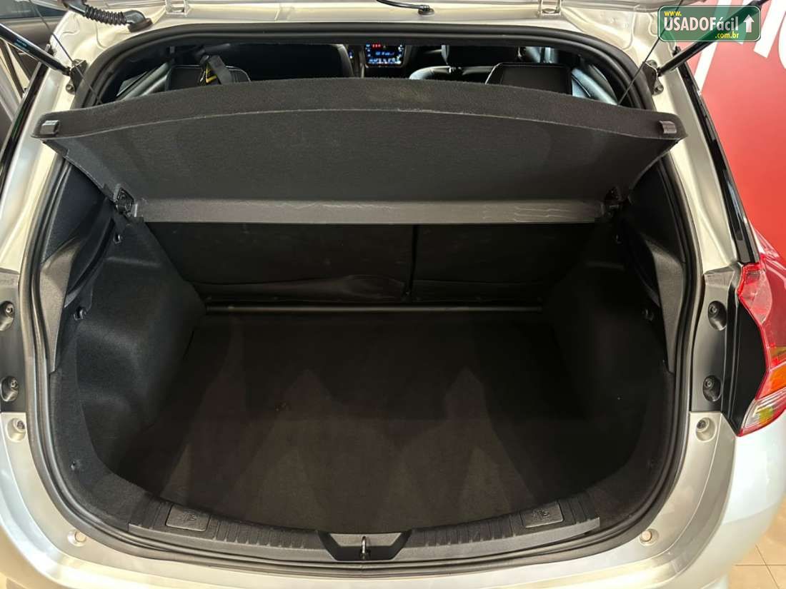 TOYOTA Yaris Hatch XS 1.5 Automático Flex 2023/2024 — foto 14 de 15