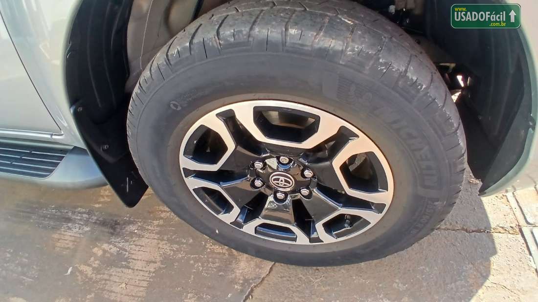 Toyota Hilux SRX CD 2.8 4x4 TDI Automático Diesel 2025/2025 — foto 15 de 19