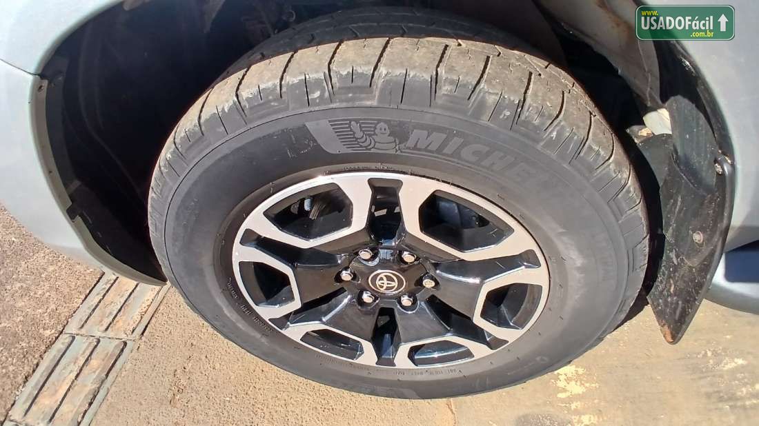 Toyota Hilux SRX CD 2.8 4x4 TDI Automático Diesel 2025/2025 — foto 18 de 19