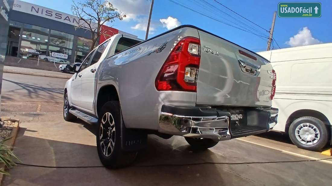 Toyota Hilux SRX CD 2.8 4x4 TDI Automático Diesel 2025/2025 — foto 7 de 19