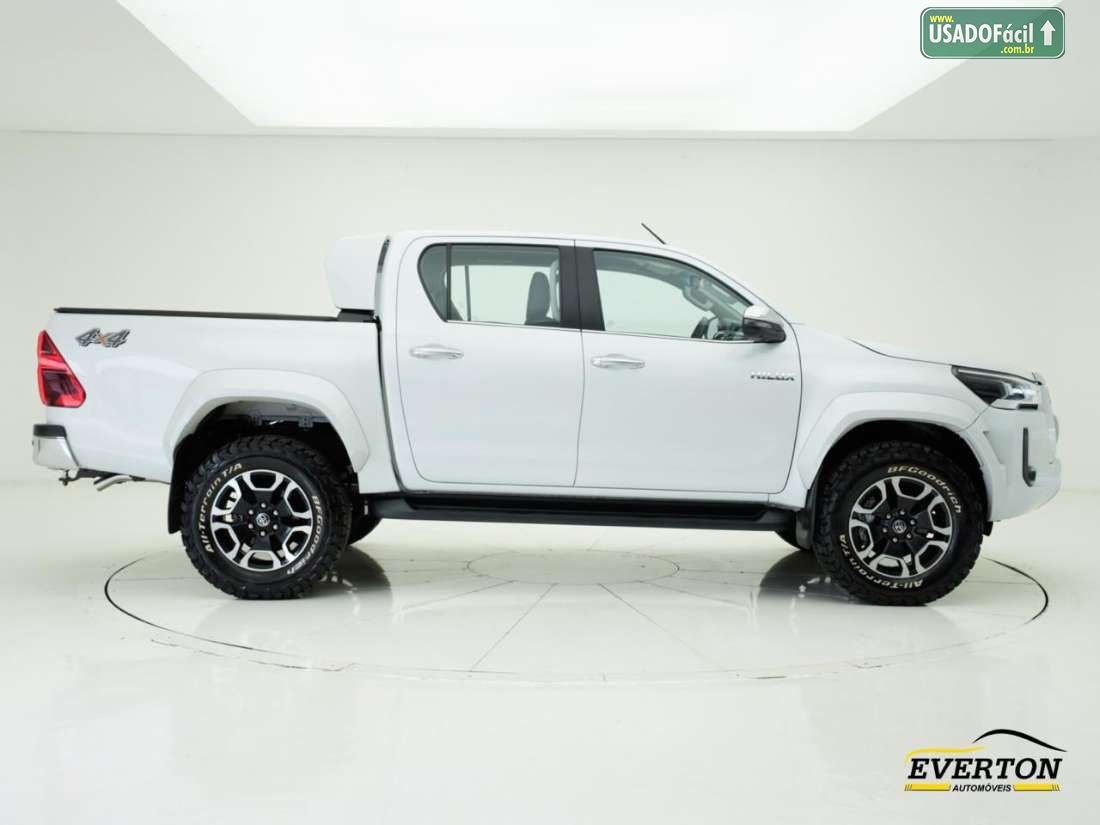 Toyota Hilux SRX Plus CD 2.8 4x4 TDI Automático Diesel 2025/2025 — foto 4 de 21