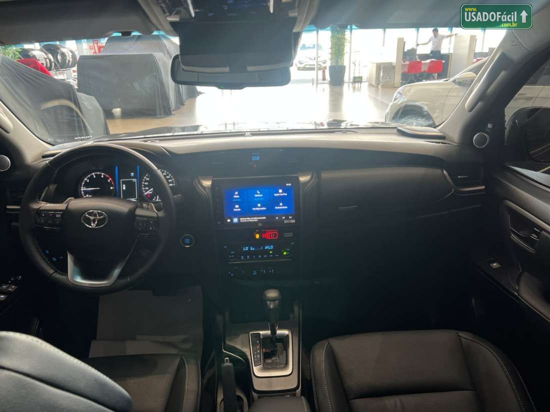 Toyota Hilux SW4 SRX Platinum 2.8 4x4 Turbo Automático Diesel 2026/2026 — foto 8 de 12