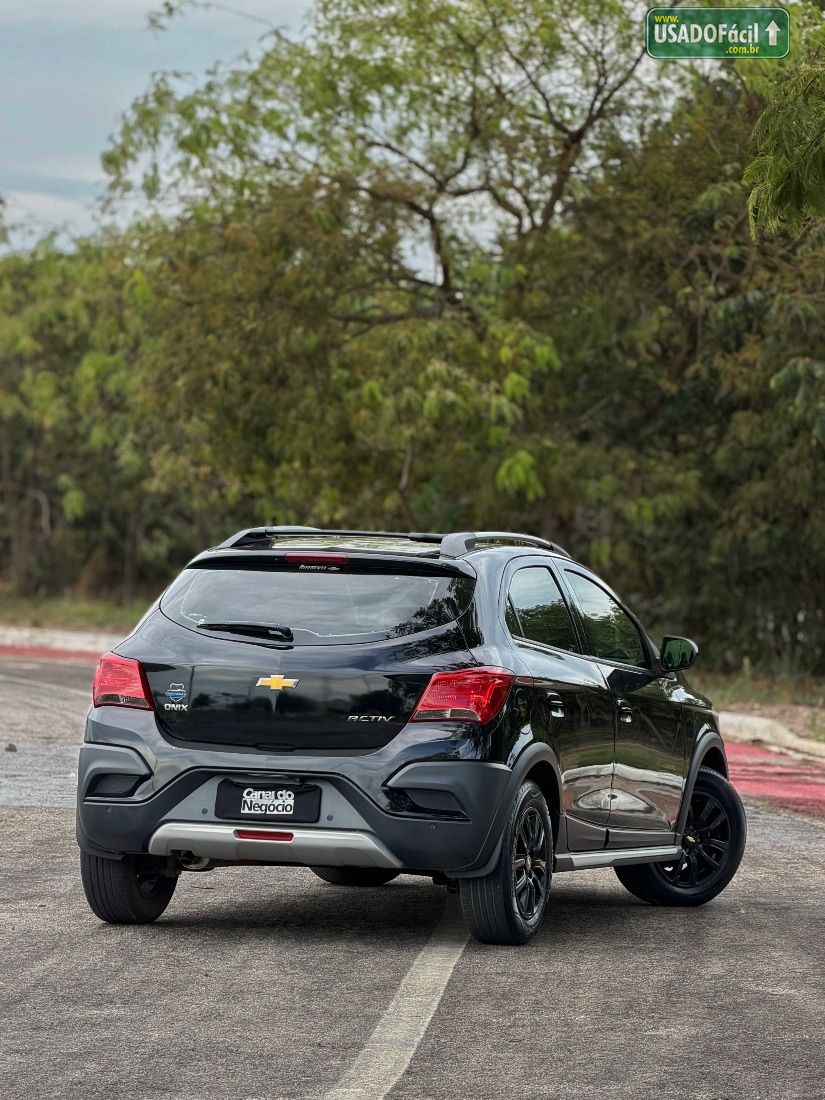 CHEVROLET/GM Onix Hatch Activ 1.4 Automático Flex 2018/2019 — foto 6 de 7
