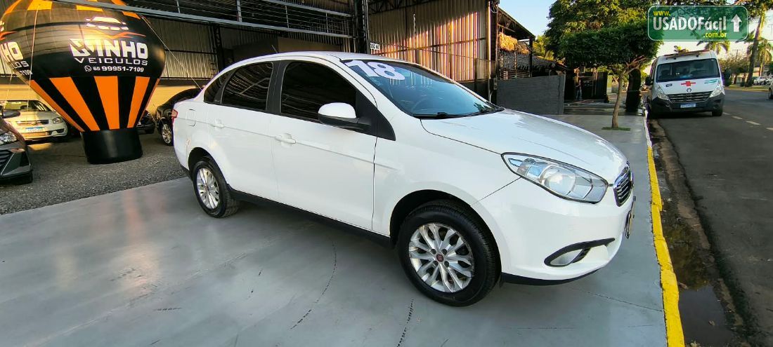 Fiat Grand Siena Attractive 1.4 Evo Fire Flex 2017/2018 — foto 2 de 7