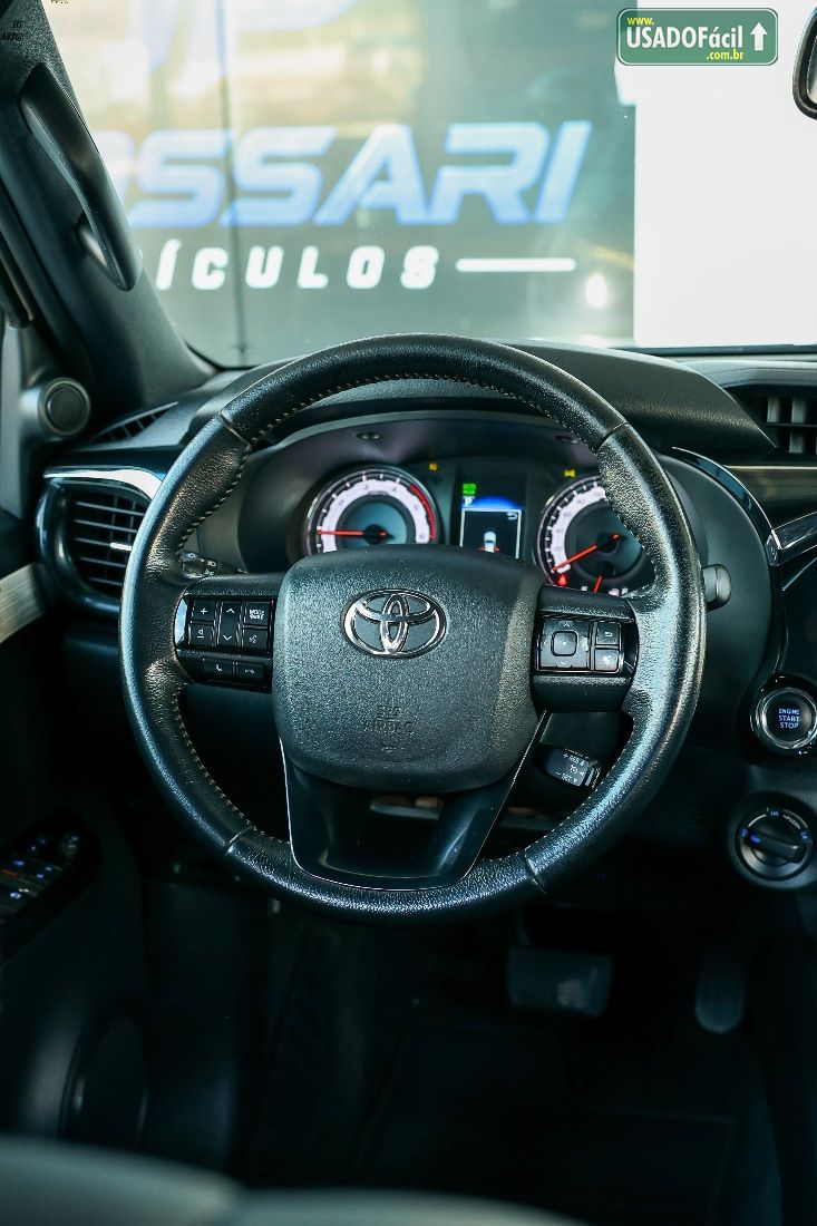 Toyota Hilux SRX CD 2.8 4x4 TDI Automático Diesel 2019/2020 — foto 5 de 10
