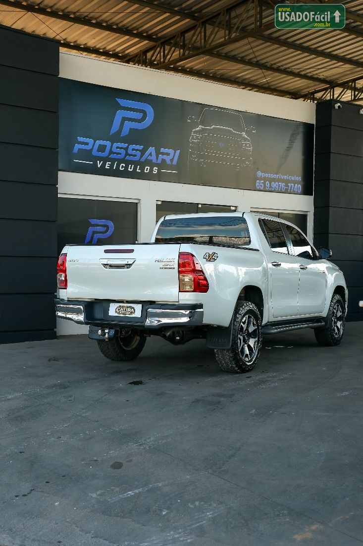 Toyota Hilux SRX CD 2.8 4x4 TDI Automático Diesel 2019/2020 — foto 2 de 10