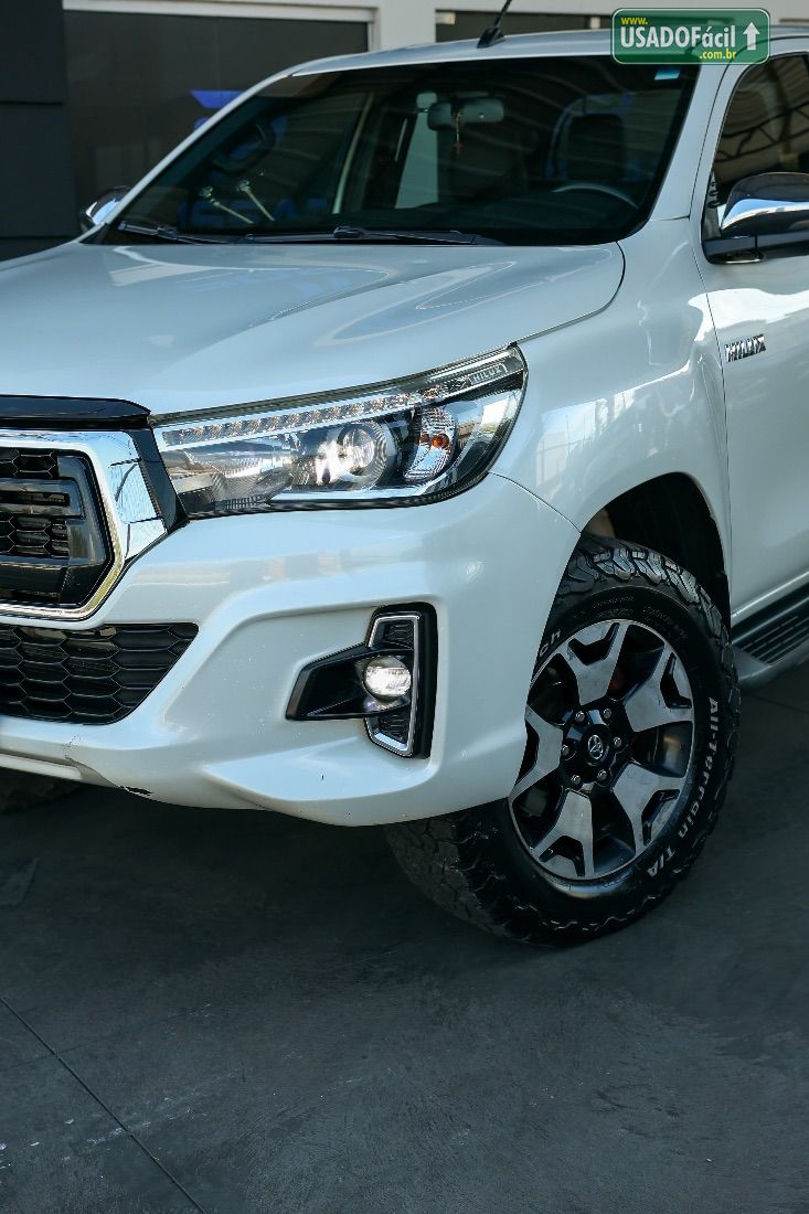 Toyota Hilux SRX CD 2.8 4x4 TDI Automático Diesel 2019/2020 — foto 4 de 10