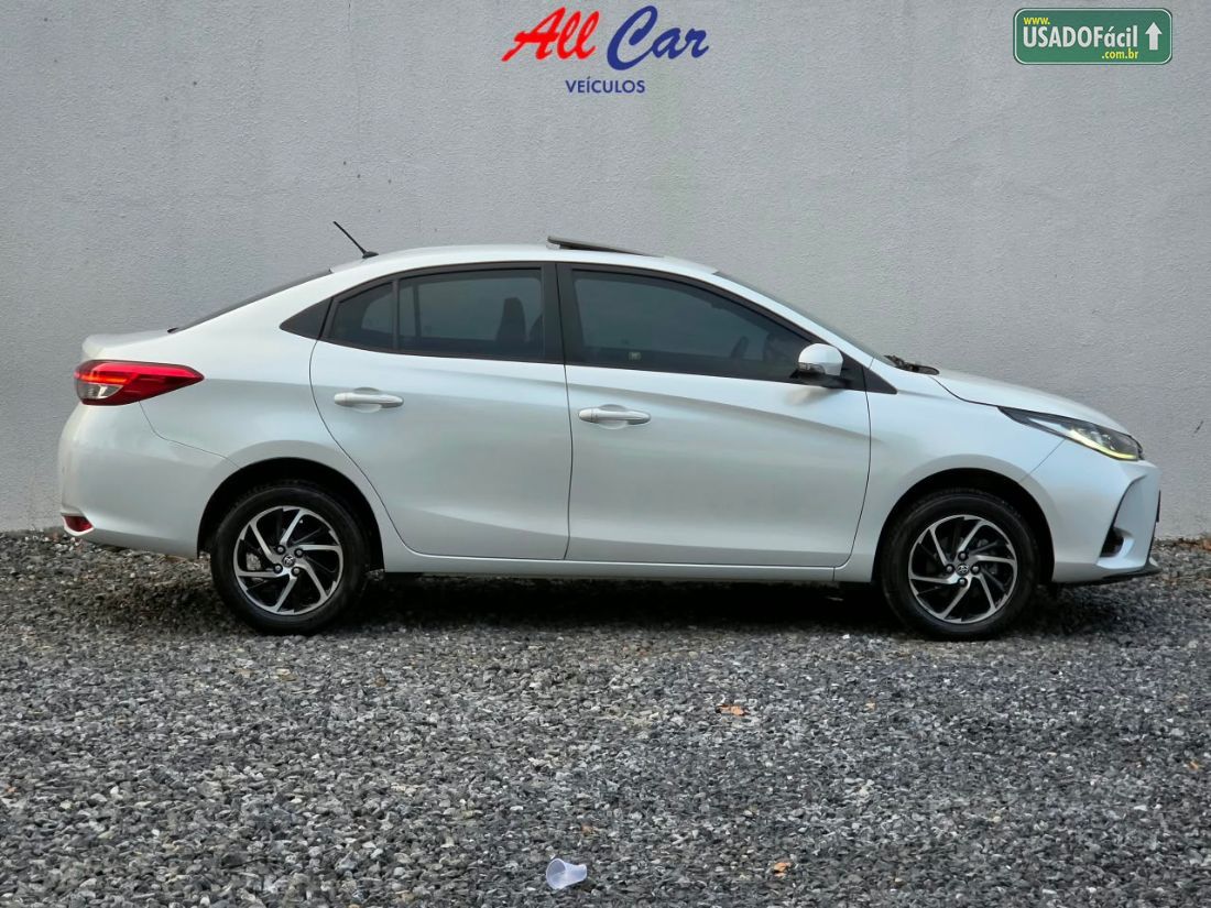 Toyota Yaris Sedan XLS 1.5 Automático Flex 2022/2023 — foto 3 de 14