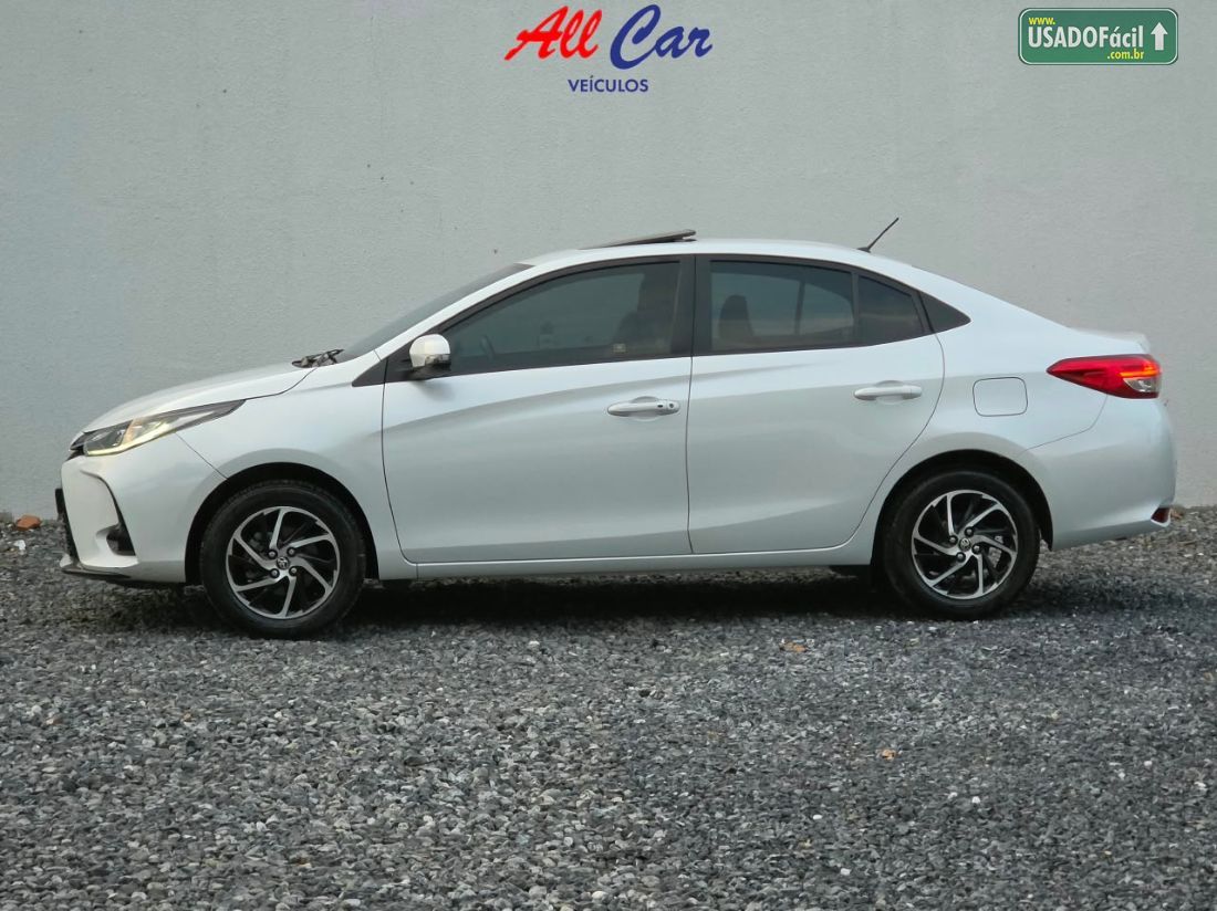 Toyota Yaris Sedan XLS 1.5 Automático Flex 2022/2023 — foto 4 de 14