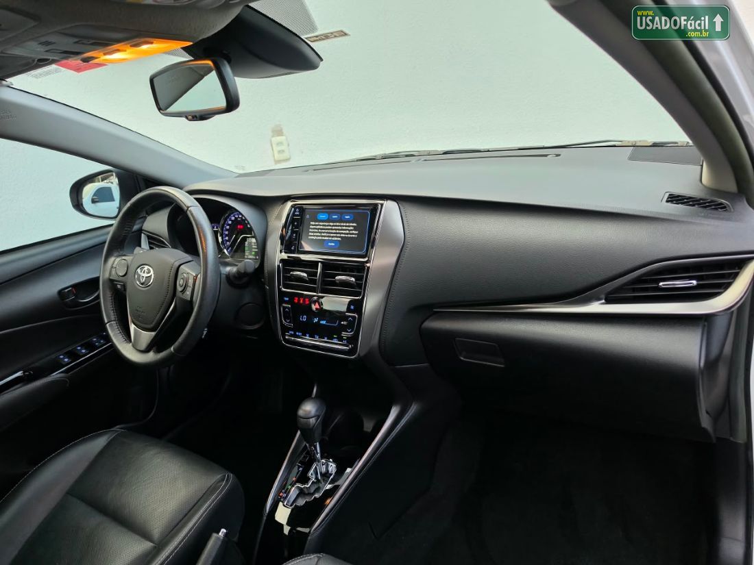 Toyota Yaris Sedan XLS 1.5 Automático Flex 2022/2023 — foto 7 de 14