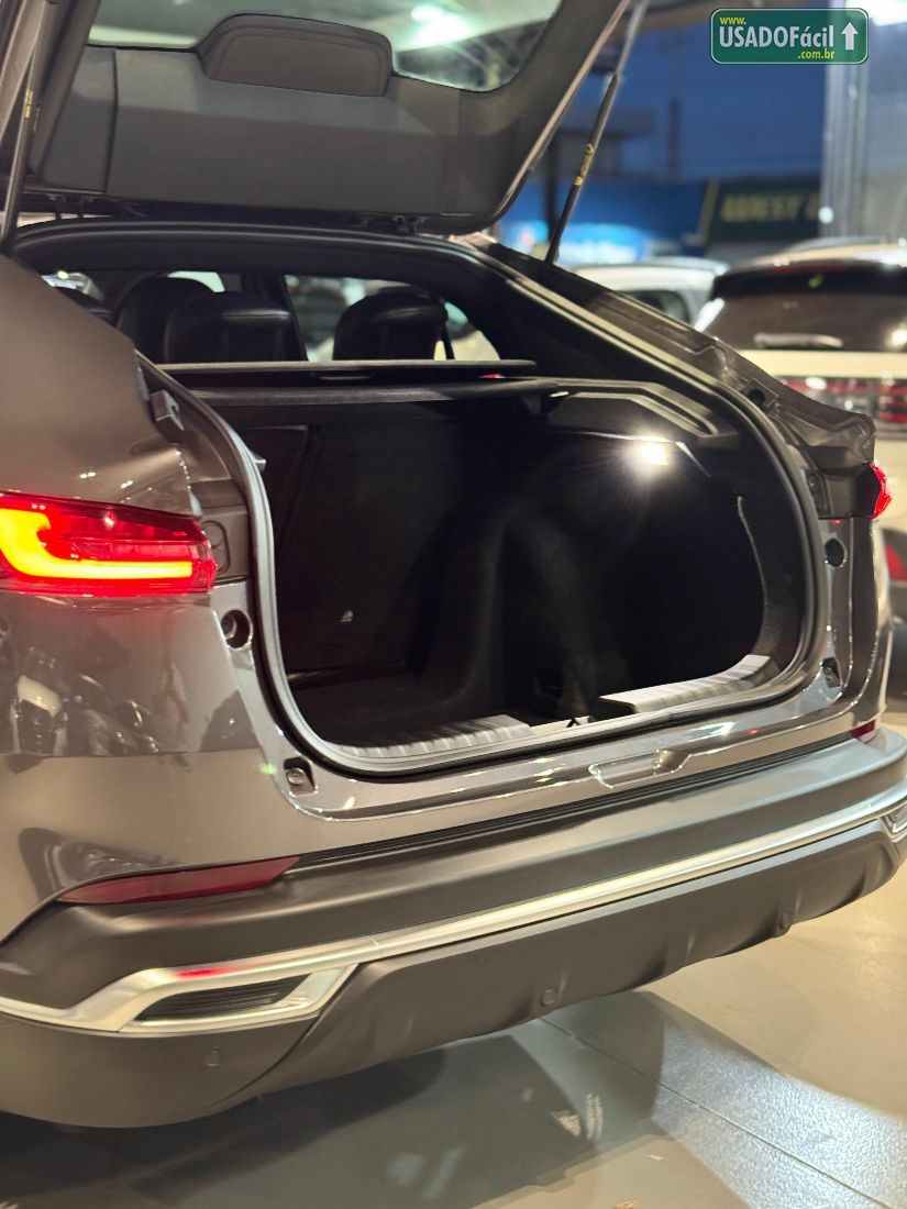 Fiat Fastback Audace 200 Turbo Automático Híbri­do 2025/2026 — foto 11 de 20